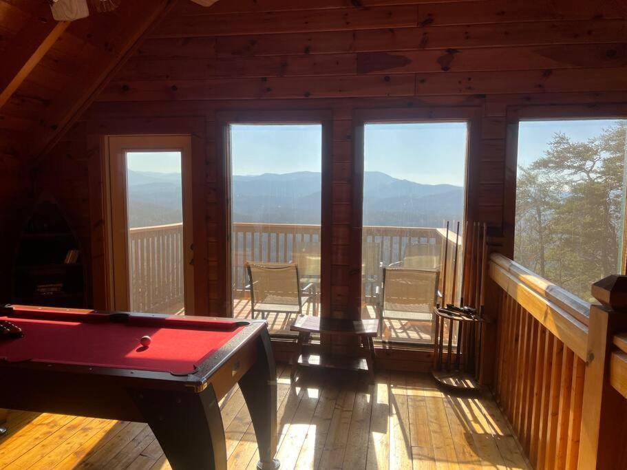 Yogi'S Den: Breathtaking Views! 3 Min To Dollywood, On 1 Acre! Villa Sevierville Exterior photo
